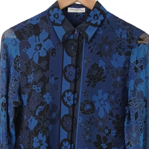Equipment Femme SZ XS 100% Silk Floral Button Front Shirt Sheer Sleeves in Blue - Picture 3 of 7